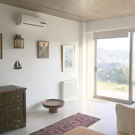 With Pool And View - Galatas, Poros B&B Galatás